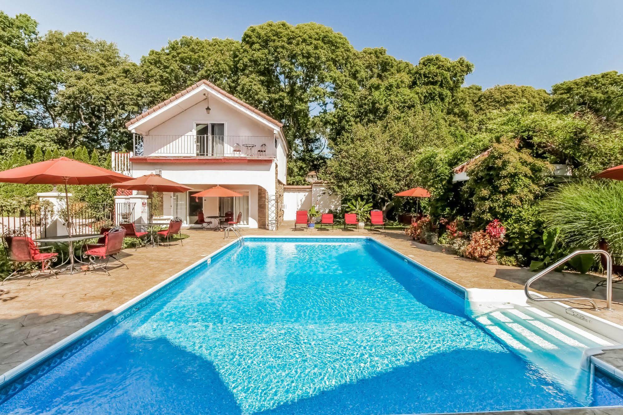 The Villa Bed And Breakfast Westerly Extérieur photo